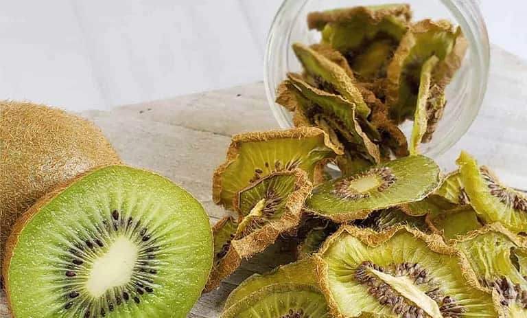 قیمت خرید میوه خشک کیوی + فروش ویژه